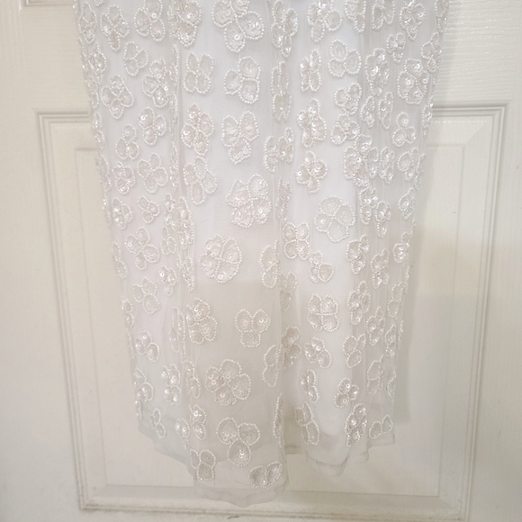 Mac Duggal | Embellished Ruffle Cap Sleeve V-Neck Midi Dress Size 6 Style 10810 - Picture 10 of 17